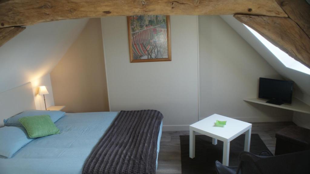 La Maison D'A Cote Bed & Breakfast อาล็องซง ห้อง รูปภาพ